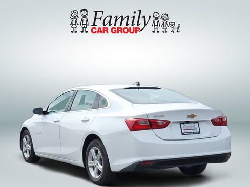 Used 2024 Chevrolet Malibu LS FWD image 3