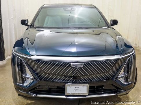 New 2025 Cadillac Lyriq Luxury w/ LPO, Floor Liner Package image 4