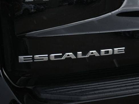 Used 2023 Cadillac Escalade Sport w/ Touring Package AWD/4WD image 20