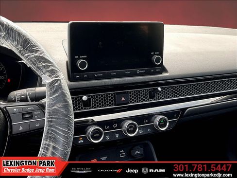 Used 2022 Honda Civic EX image 9