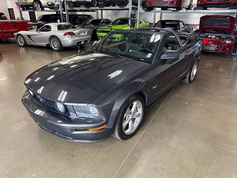 Used 2007 Ford Mustang GT image 38