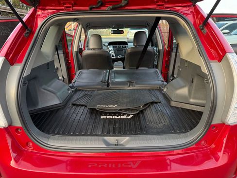 Used 2012 Toyota Prius V Three image 13