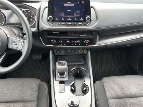 Certified 2024 Nissan Rogue SV AWD/4WD image 8