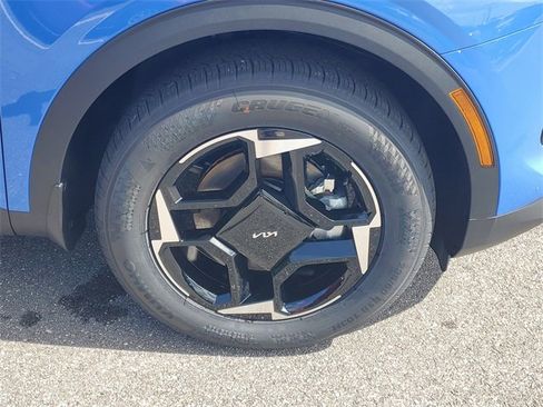 New 2026 Kia Sportage EX w/ EX Panorama Roof Package image 10