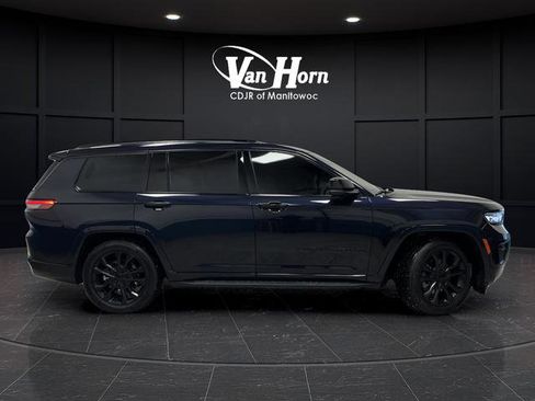 Used 2023 Jeep Grand Cherokee L Overland image 2