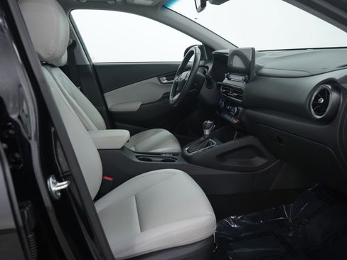 Used 2023 Hyundai Kona Limited w/ Cargo Package image 12