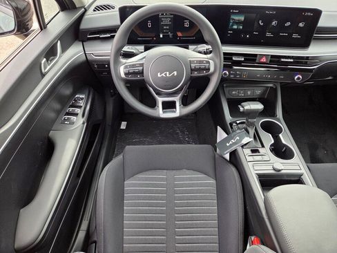 New 2026 Kia K5 LXS image 8