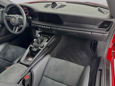 Used 2024 Porsche 911 Carrera GTS image 27