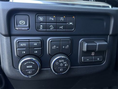 New 2026 Chevrolet Tahoe High Country image 17