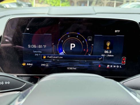Certified 2025 Chevrolet Suburban Premier AWD/4WD image 23