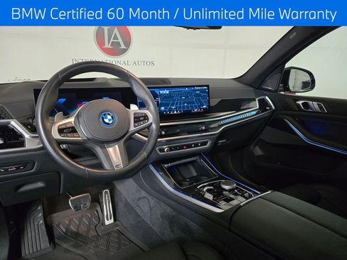 Certified 2025 BMW X5 xDrive50e w/ M Sport Package AWD/4WD image 24