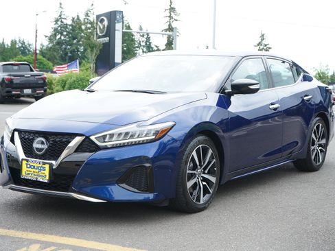 Used 2023 Nissan Maxima SV w/ Floor Mat Group FWD image 8