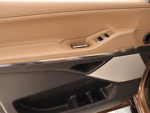 New 2026 Lincoln Navigator Black Label AWD/4WD image 18