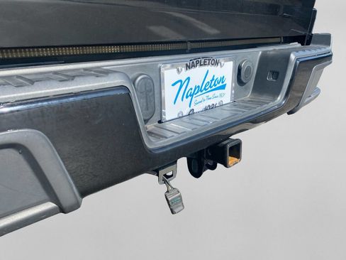 Used 2019 Chevrolet Colorado W/T w/ WT Convenience Package RWD image 29