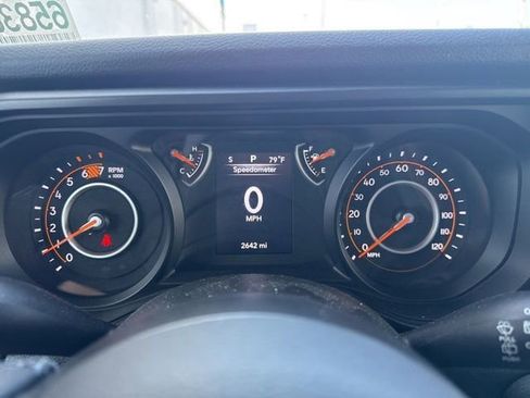 Used 2025 Jeep Wrangler Unlimited Sport AWD/4WD image 29
