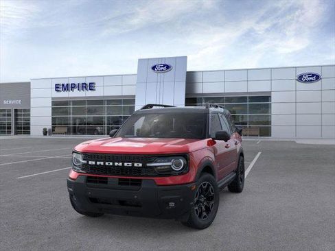New 2025 Ford Bronco Sport Outer Banks w/ Outer Banks Tech Package+ image 2