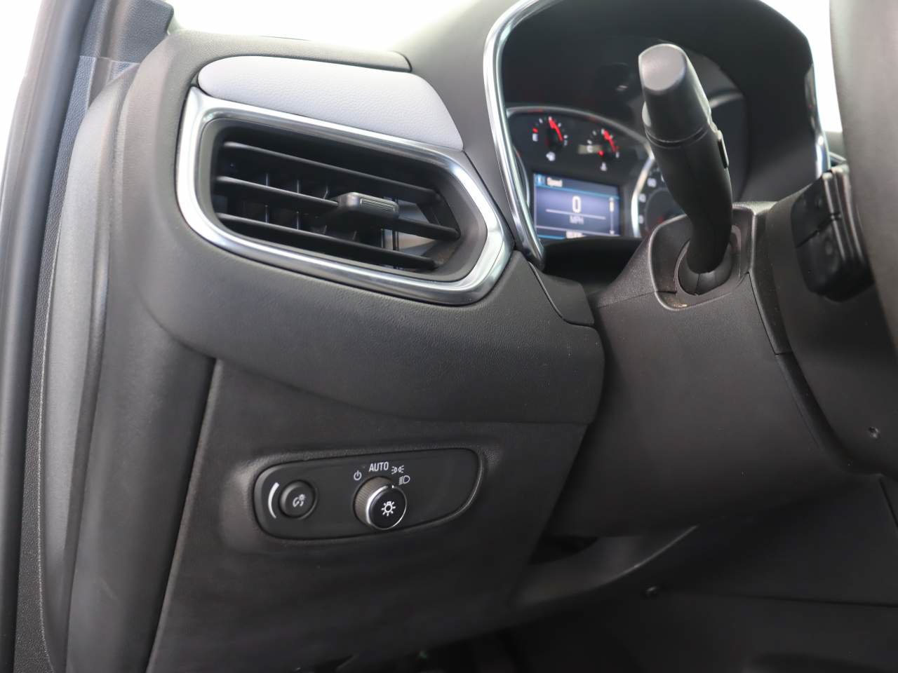 Certified 2023 Chevrolet Equinox LS w/ LS Convenience Package FWD image 13