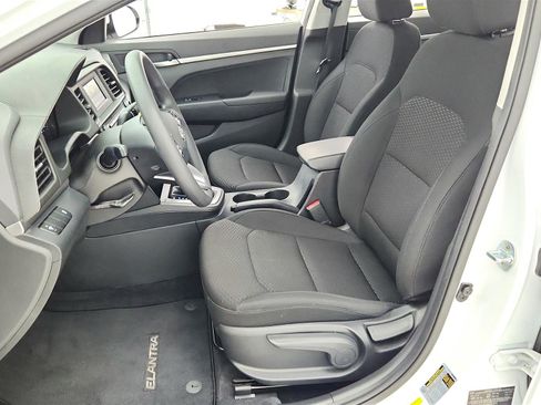 Used 2019 Hyundai Elantra SE w/ Cargo Package FWD image 26