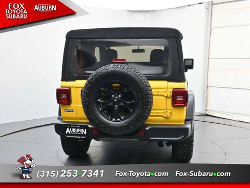 Used 2021 Jeep Wrangler Sport AWD/4WD image 4