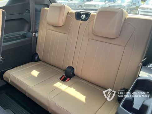 Used 2022 Volkswagen Tiguan SE R-Line FWD image 20