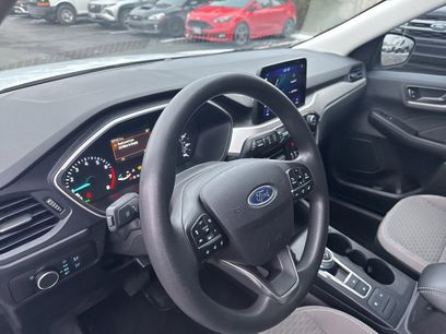 Certified 2022 Ford Escape SE