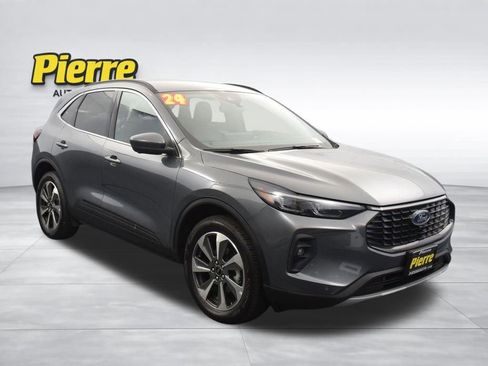 Used 2024 Ford Escape Platinum AWD/4WD image 3