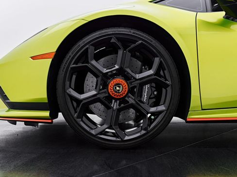Used 2023 Lamborghini Huracan Tecnica RWD image 4