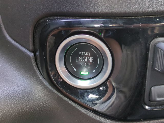 Used 2025 GMC Sierra 1500 SLT RWD image 28