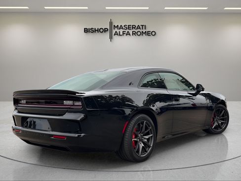 Used 2024 Dodge Charger Daytona Scat Pack w/ Plus Group AWD/4WD image 5