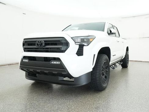 New 2025 Toyota Tacoma SR5 image 19