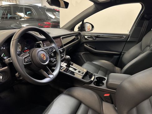 Used 2024 Porsche Macan S image 7