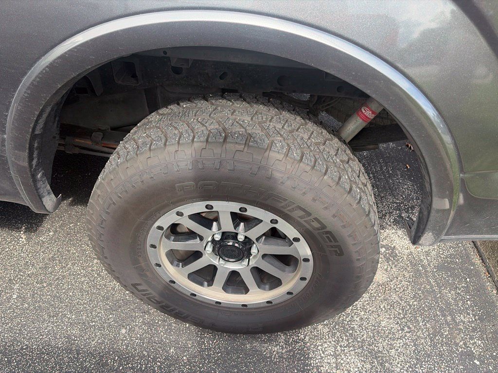 Used 2016 Ford F150 Lariat AWD/4WD image 9