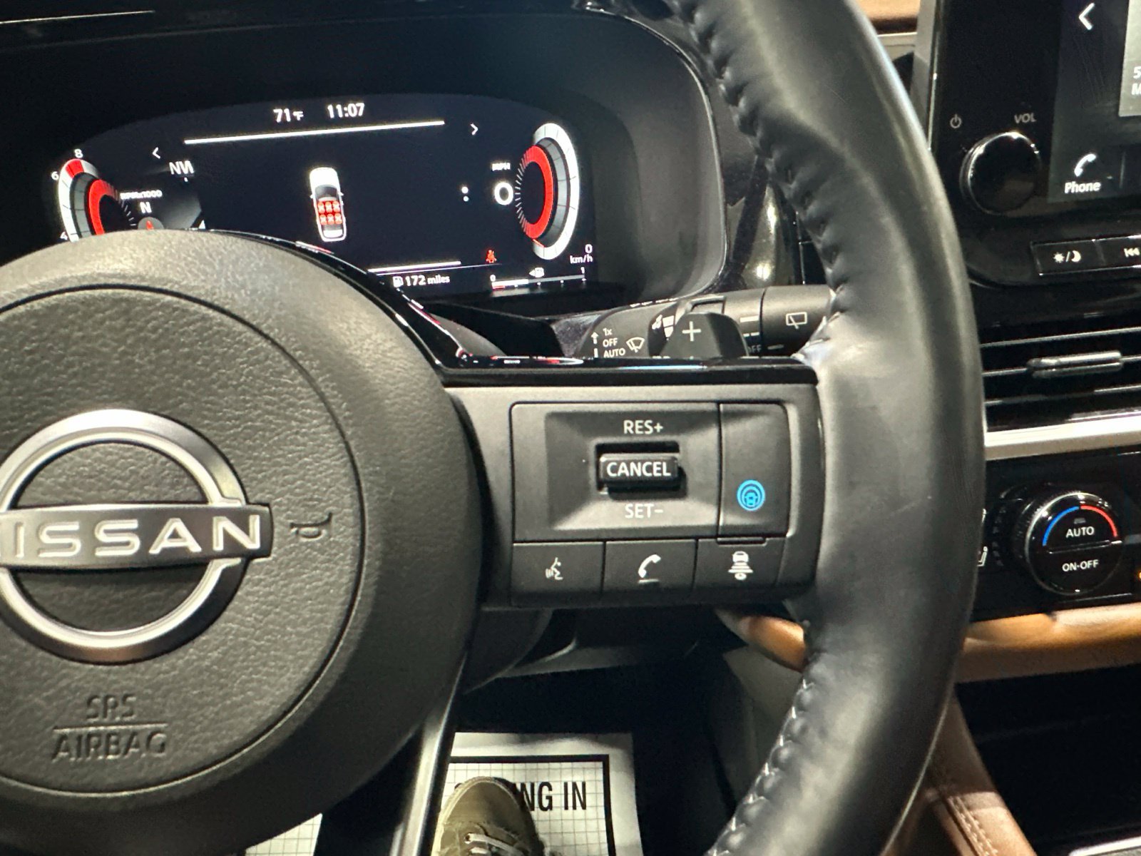 Used 2022 Nissan Pathfinder Platinum w/ Cargo Package AWD/4WD image 50