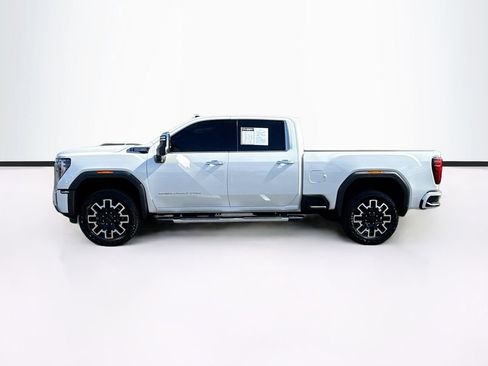 Used 2024 GMC Sierra 2500 Denali w/ Denali Reserve Package AWD/4WD image 4