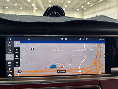 Used 2017 Porsche Panamera image 73