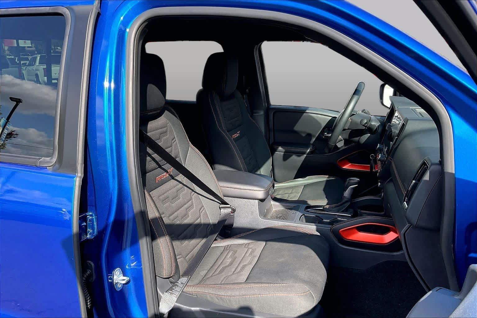 Used 2025 Nissan Frontier Pro-X w/ Pro Convenience Package RWD image 8
