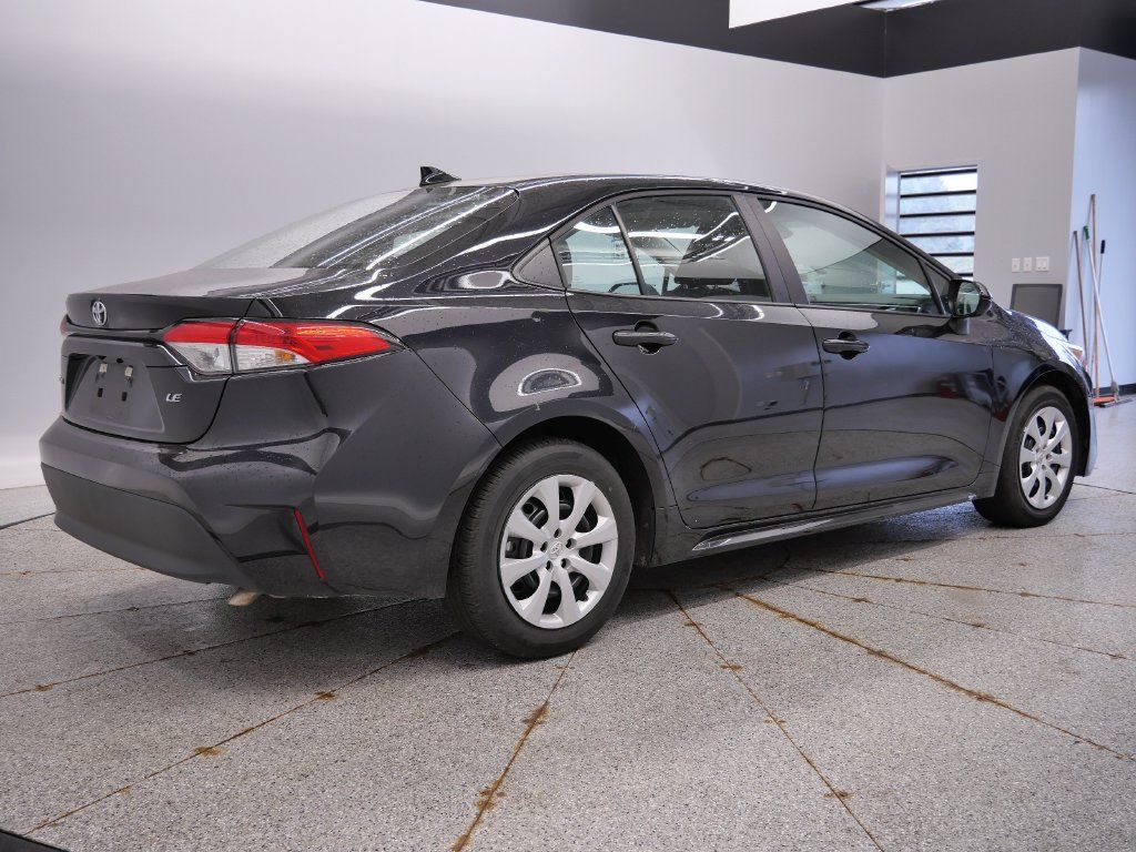 Used 2025 Toyota Corolla LE FWD image 6