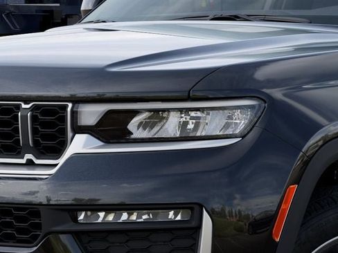 New 2026 Jeep Grand Cherokee Limited AWD/4WD image 10