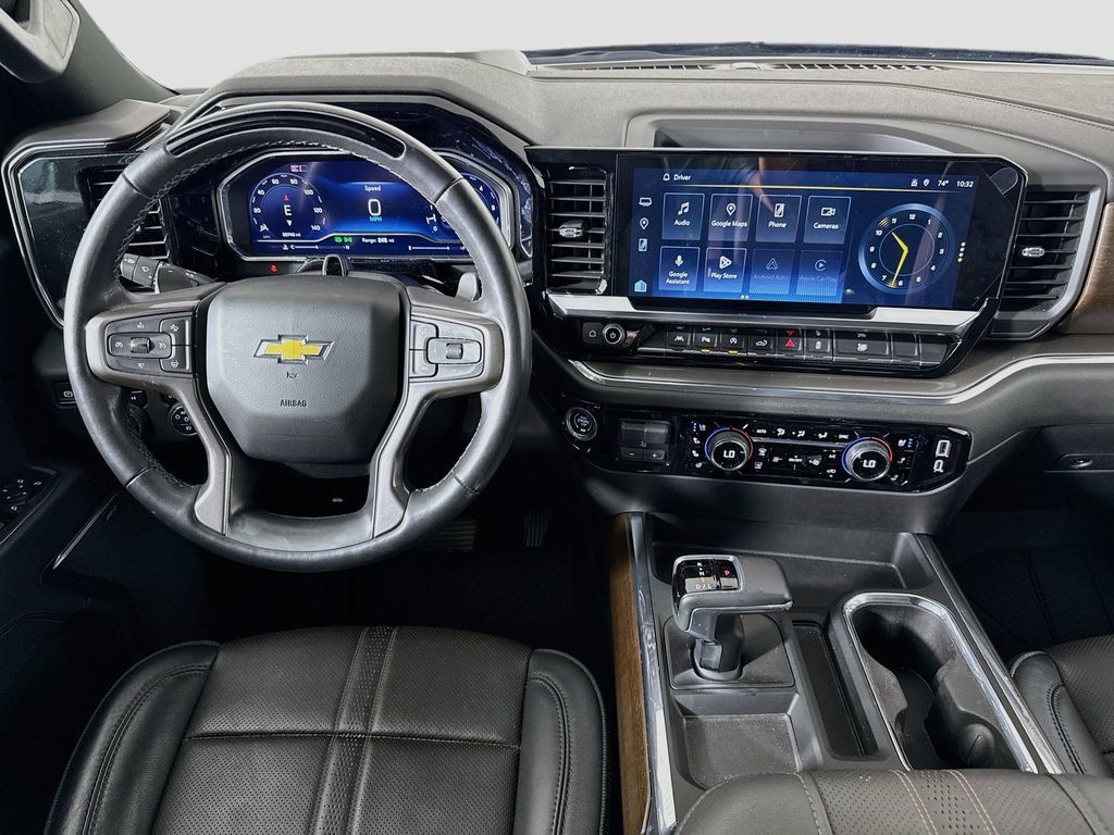 Used 2024 Chevrolet Silverado 1500 High Country w/ Technology Package AWD/4WD image 22