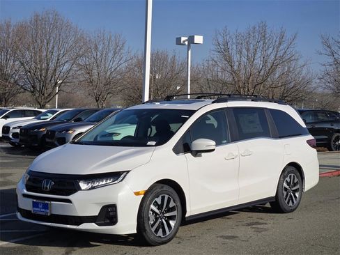 New 2026 Honda Odyssey EX-L image 8