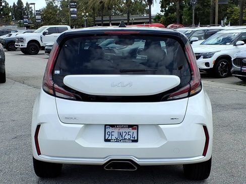 Certified 2023 Kia Soul GT-Line FWD image 5