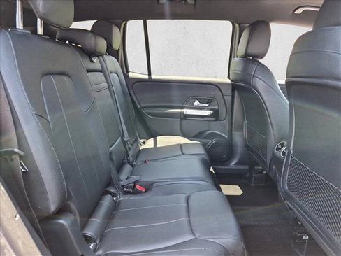 Used 2021 Mercedes-Benz GLB 250 4MATIC image 20