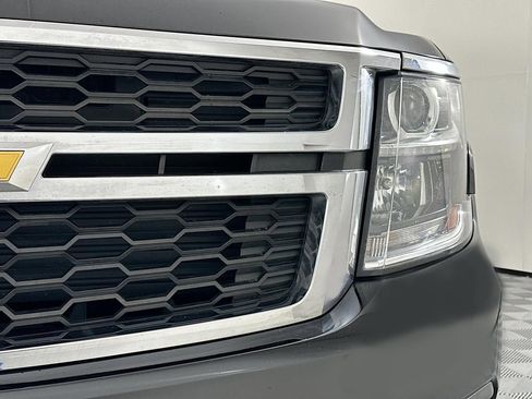 Used 2020 Chevrolet Suburban LT image 5