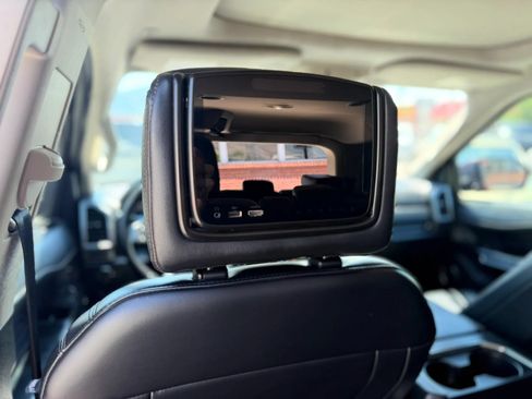 Used 2019 Ford Expedition Platinum AWD/4WD image 37