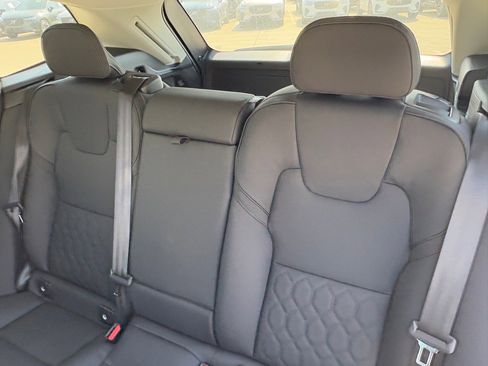 New 2026 Volvo XC60 B5 Core w/ Protection Package Premier image 23