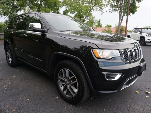 Used 2018 Jeep Grand Cherokee Limited AWD/4WD image 5