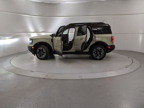 New 2025 Ford Bronco Sport Outer Banks image 11