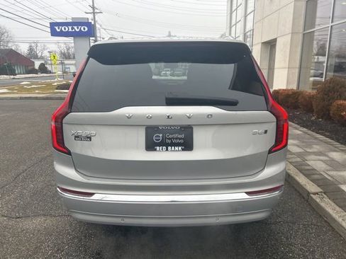 Used 2025 Volvo XC90 B6 Plus image 4