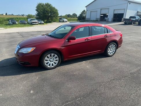 Used 2014 Chrysler 200 LX FWD image 1