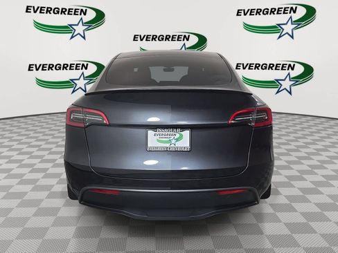 Used 2024 Tesla Model Y Long Range AWD/4WD image 6